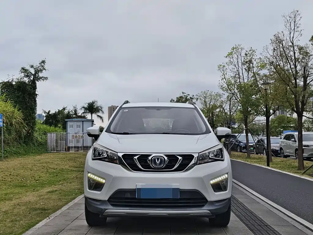 CHANGAN CS15