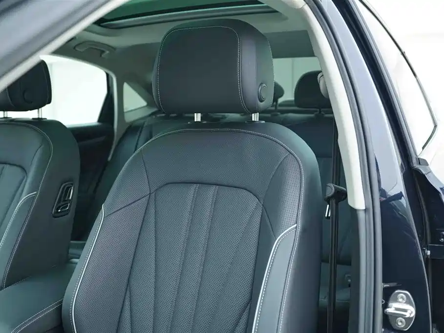 Volkswagen Passat 2024 380TSI Elite