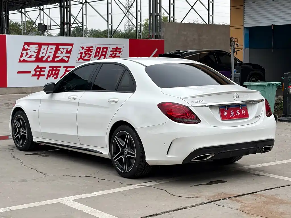 Mercedes-Benz C-Class — миниатюра 18