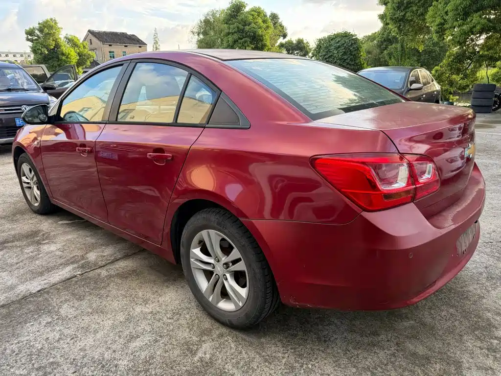 Chevrolet Cruze — миниатюра 5