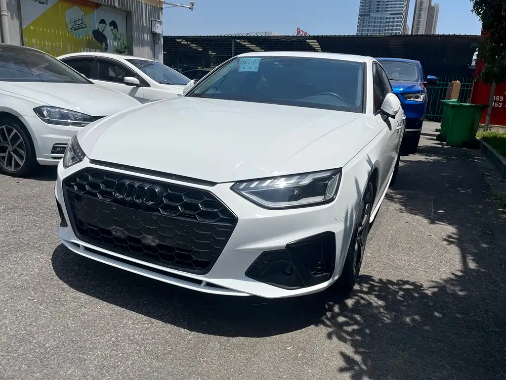 Audi A4L 2021