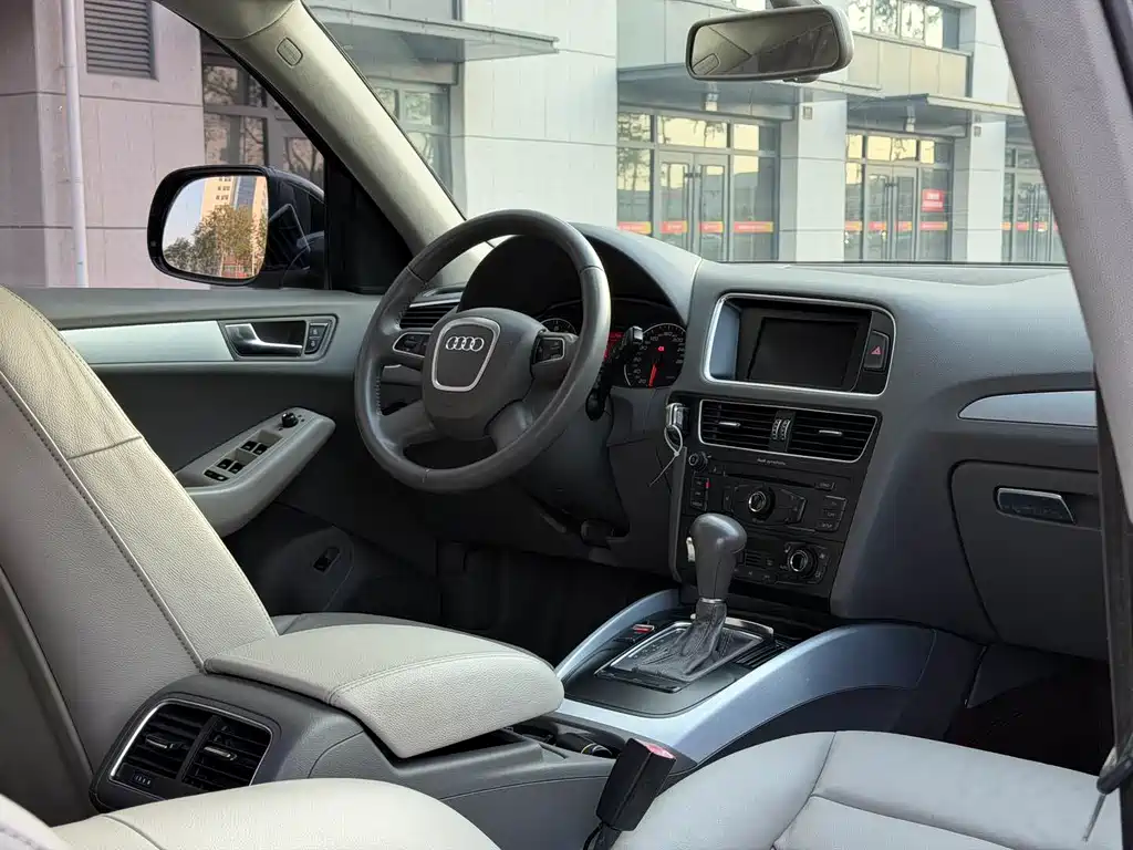 Audi Q5 2012 2.0TFSI