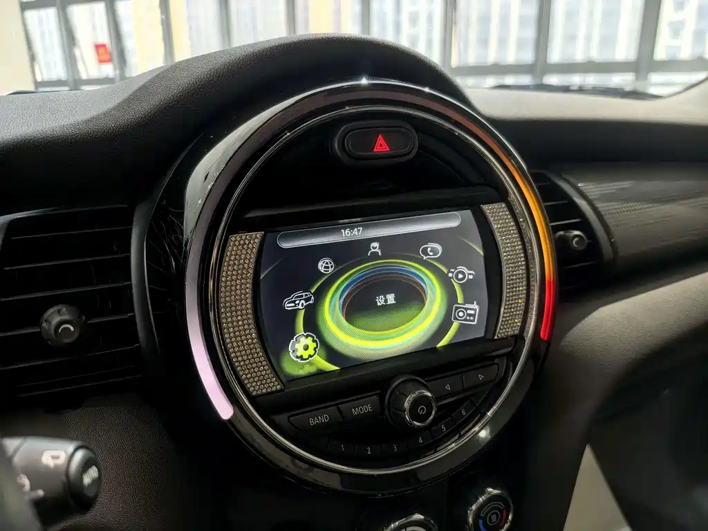 MINI Mini — миниатюра 8