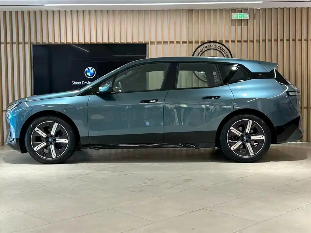 BMW iX — миниатюра 7