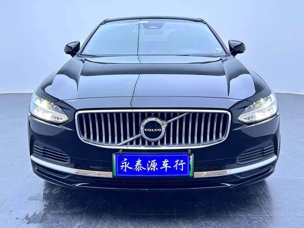 VOLVO S90 PLUG IN HYBRID