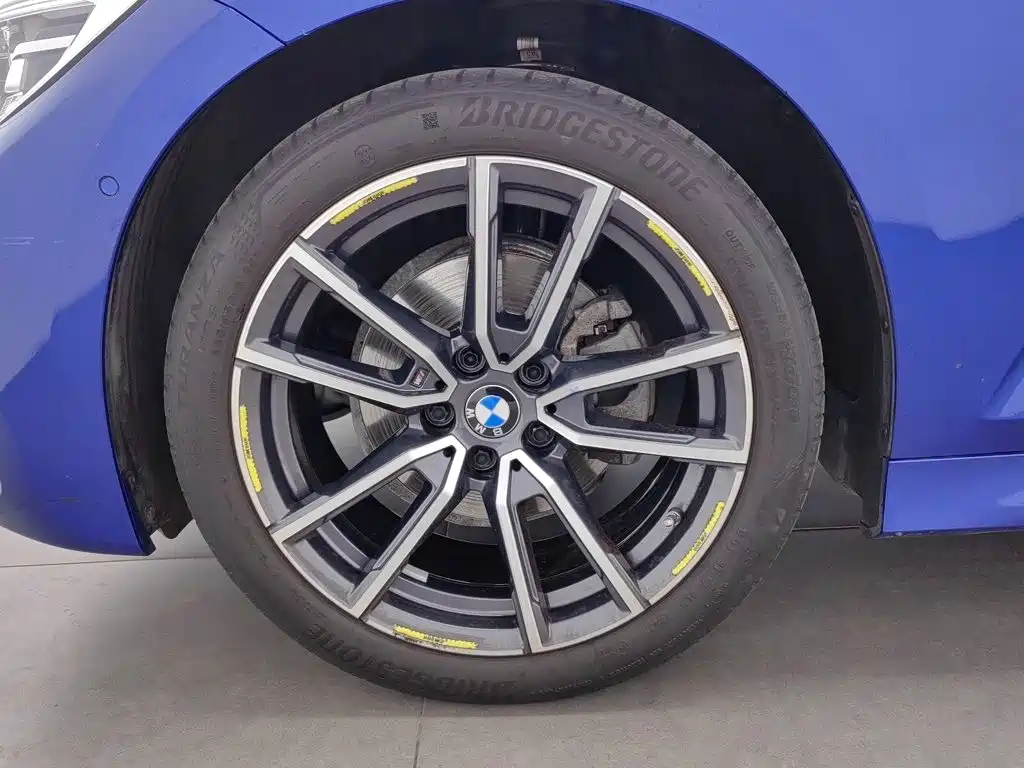 BMW 3 Series — миниатюра 17