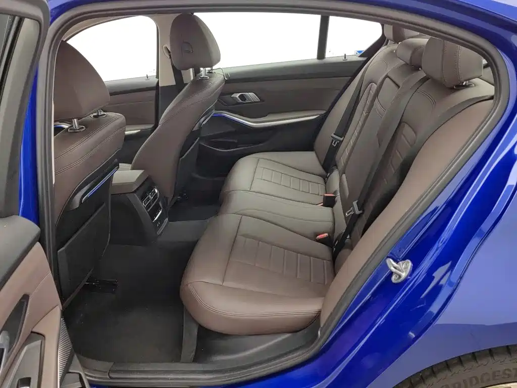 BMW 3 Series — миниатюра 15