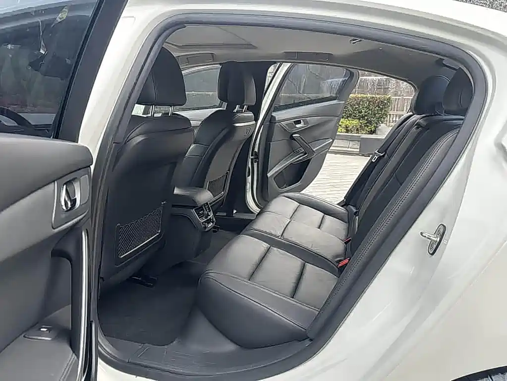 Peugeot 508 — миниатюра 12