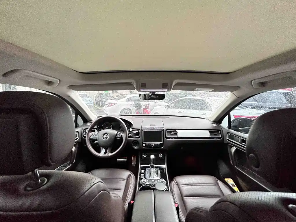 Volkswagen Touareg 2017 3.0TSI