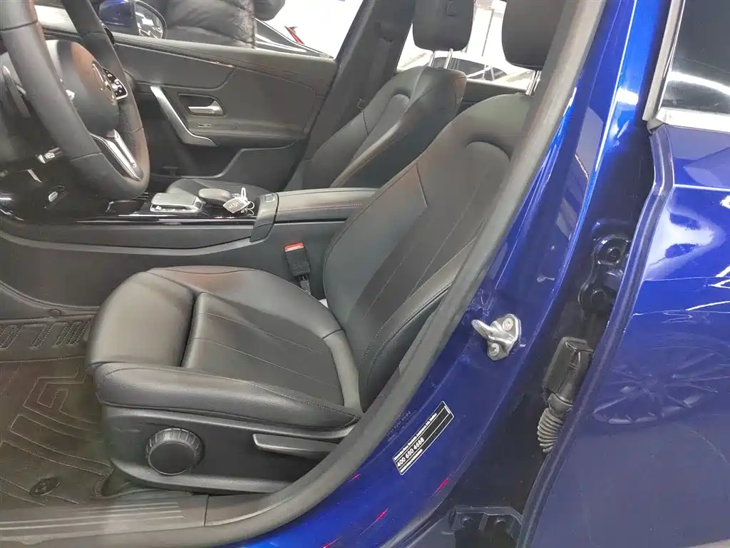 Mercedes-Benz A-Class A 2021 A 200 L Sport