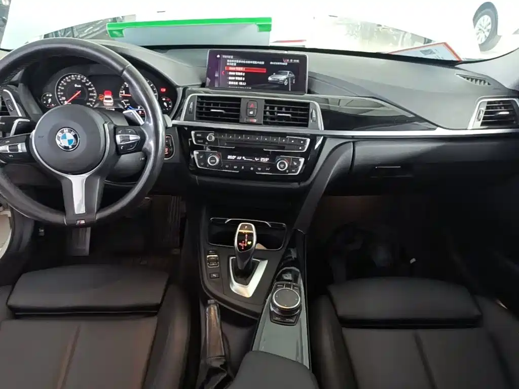 BMW 3 Series — миниатюра 13