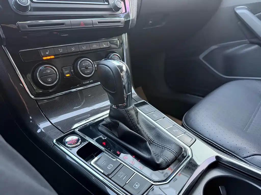 Volkswagen Passat — миниатюра 18