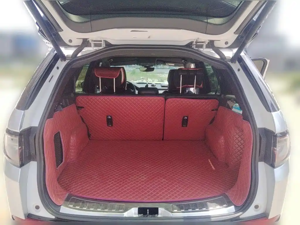 Land Rover Discovery Sport — миниатюра 10