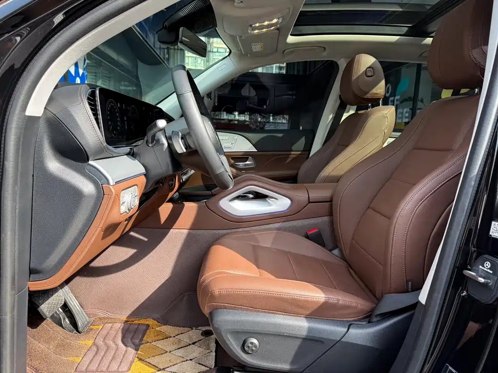 Mercedes-Benz GLE (Import) — миниатюра 10