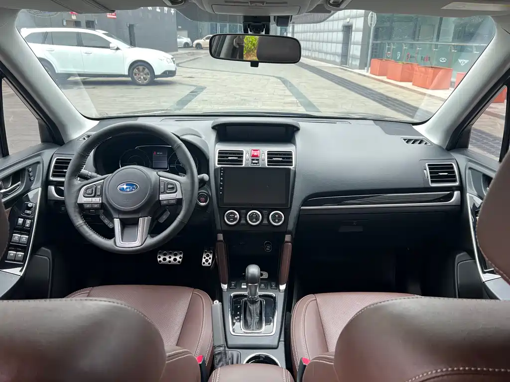Subaru Forester 2016 2.5i Luxury