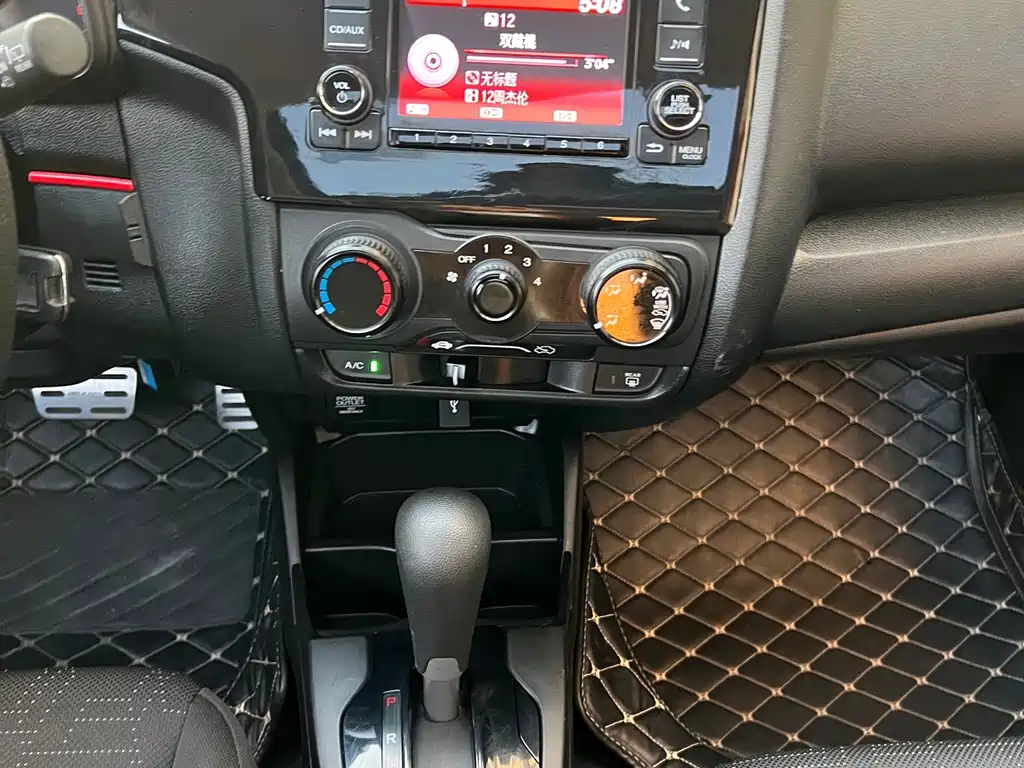 Honda Fit — миниатюра 22