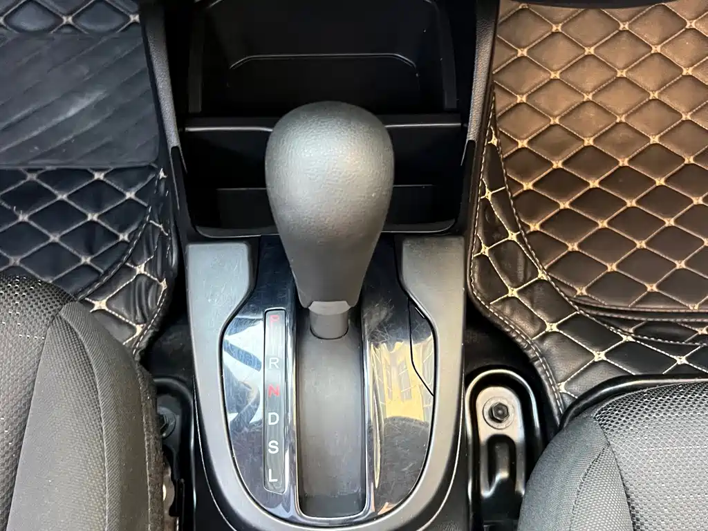 Honda Fit — миниатюра 23