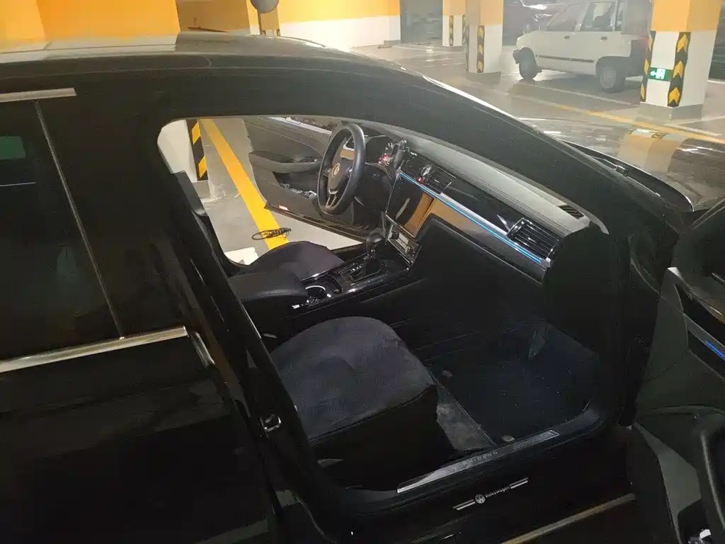 Volkswagen Phideon — миниатюра 18