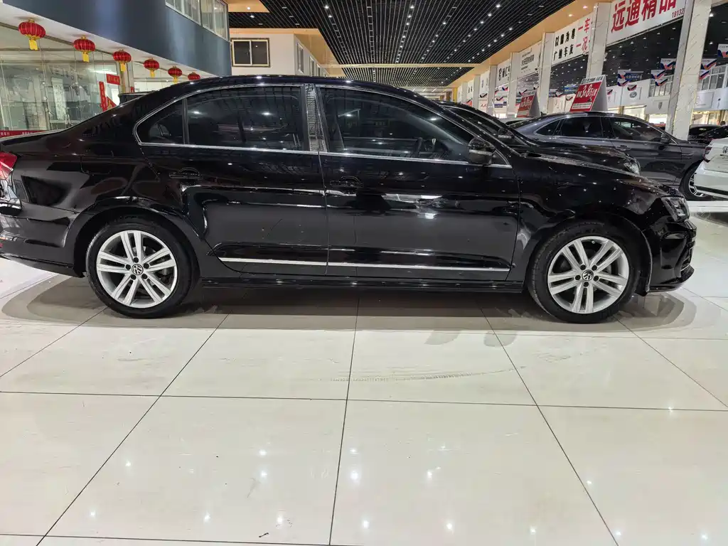 Volkswagen Sagitar 2018 280TSI DSG