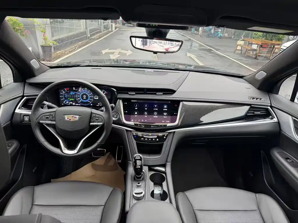 Cadillac XT6 — миниатюра 6