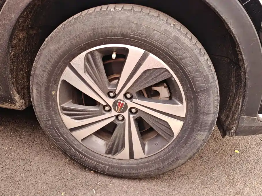 Hongqi Hongqi HS5 — миниатюра 6