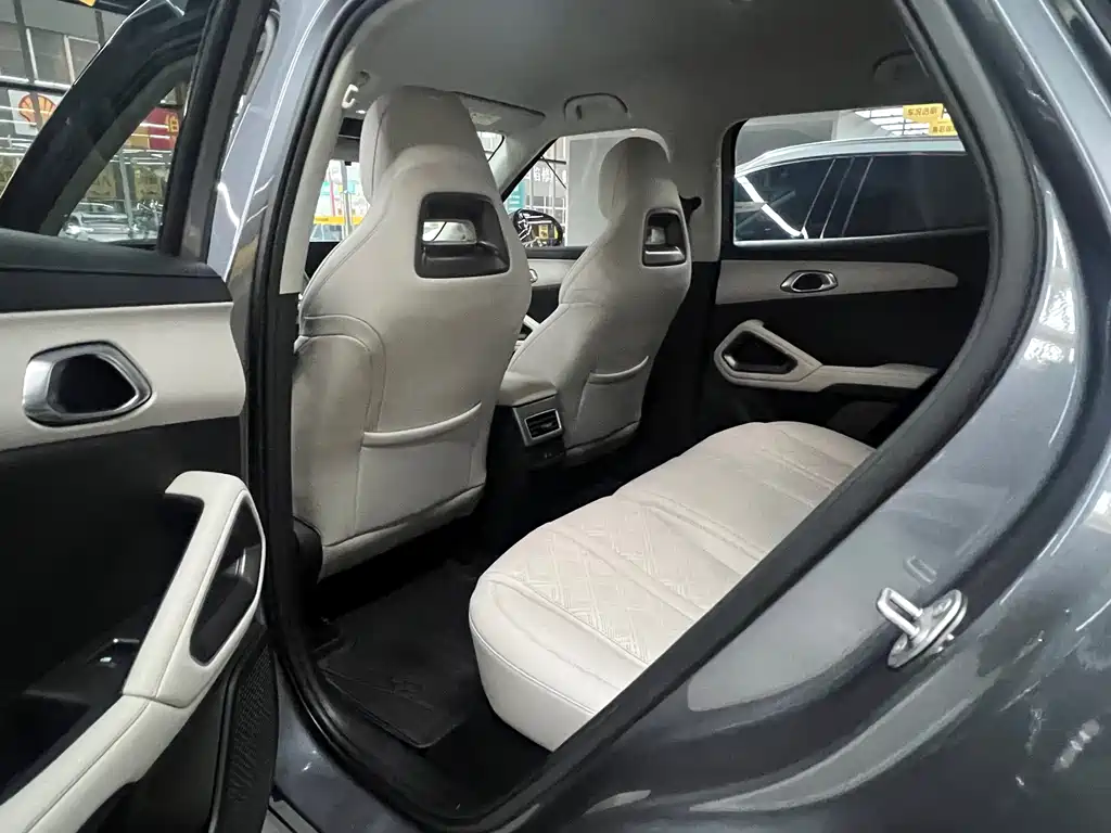 BYD Yuan UP — миниатюра 5