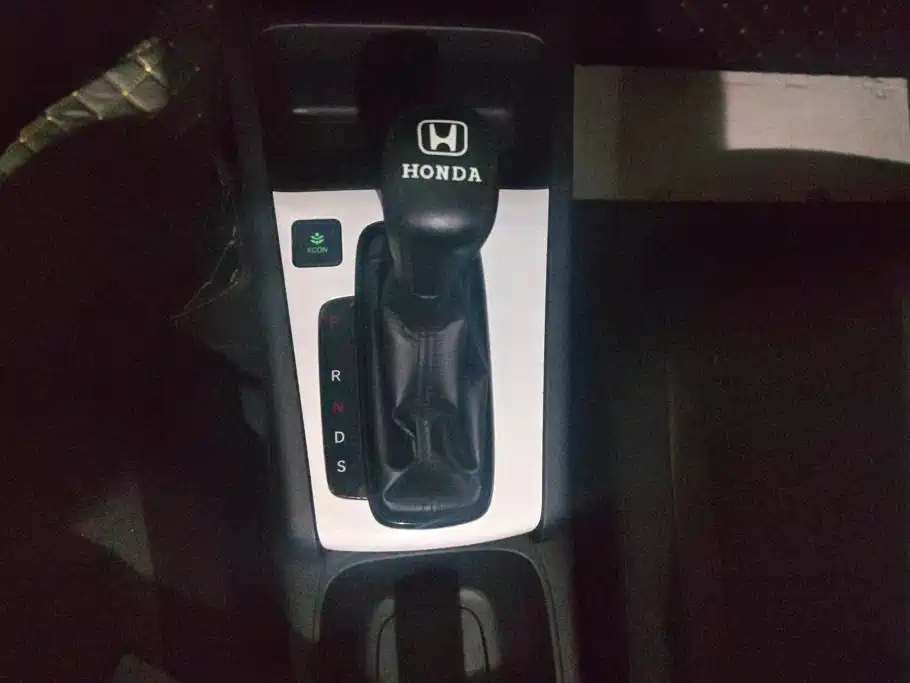 Honda Fit — миниатюра 16