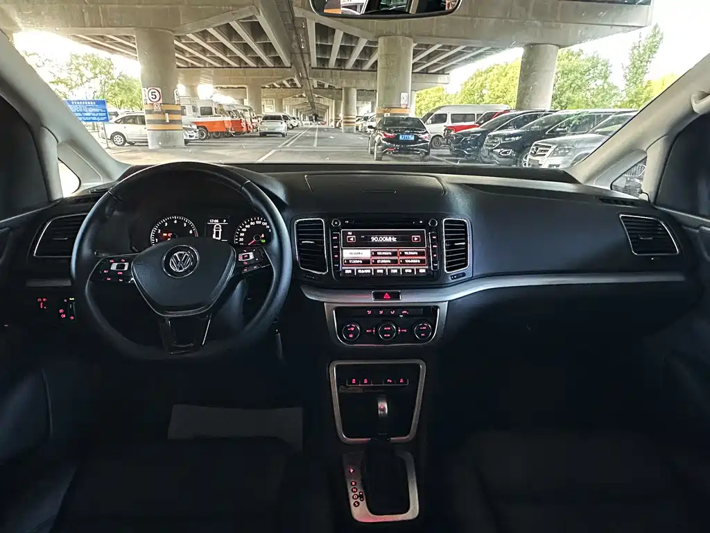 Volkswagen Sharan — миниатюра 8