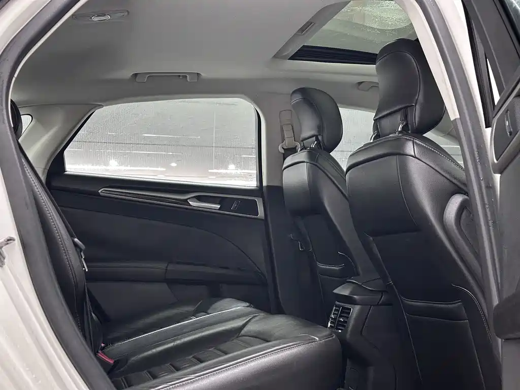 Ford Mondeo 2013 2.0L GTDi200 Luxury