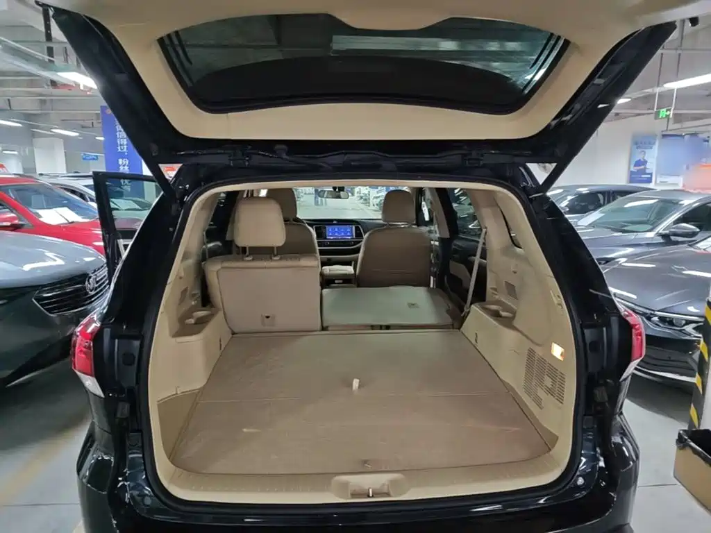 Toyota Highlander — миниатюра 19