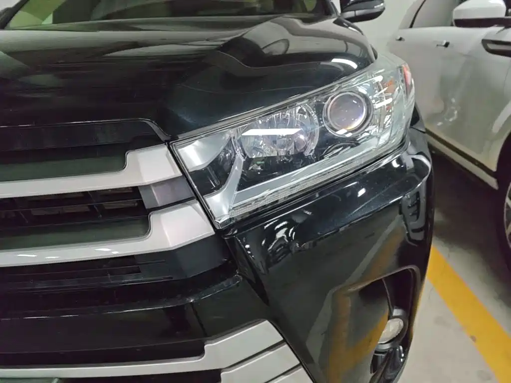 Toyota Highlander — миниатюра 24