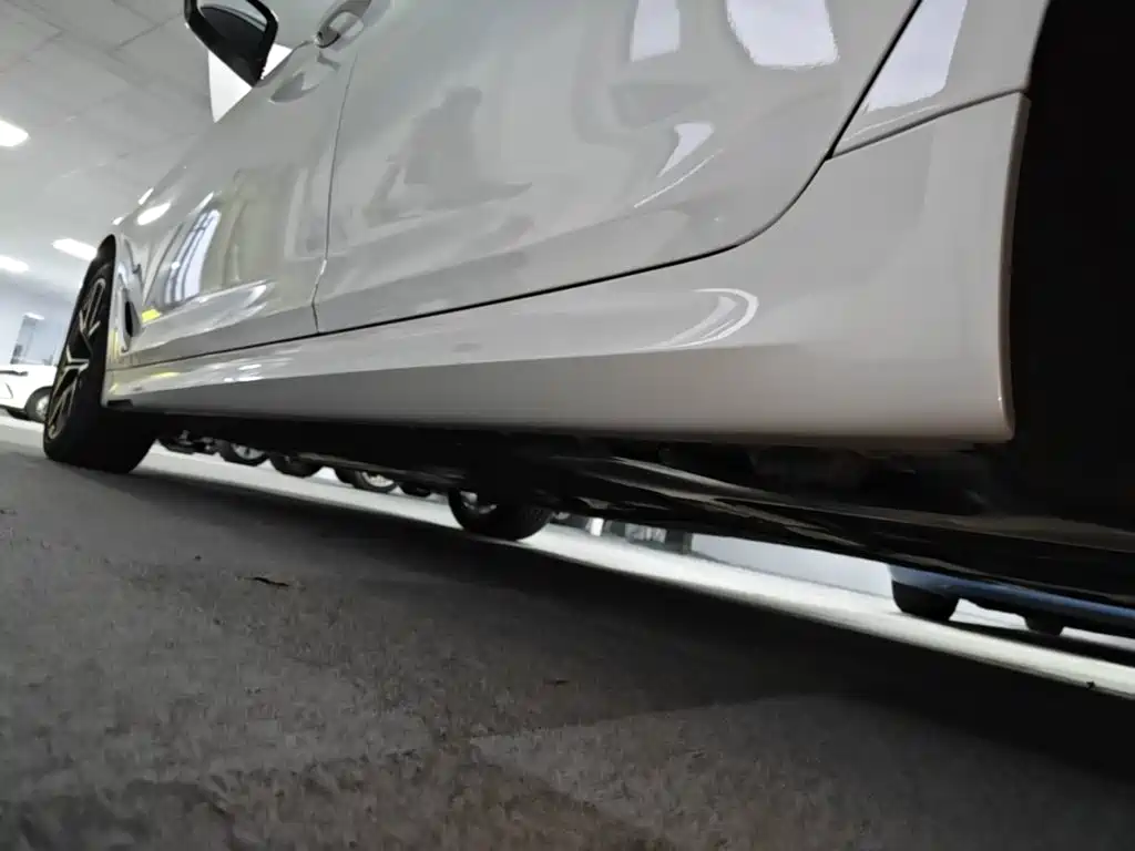 BMW 5 Series — миниатюра 22