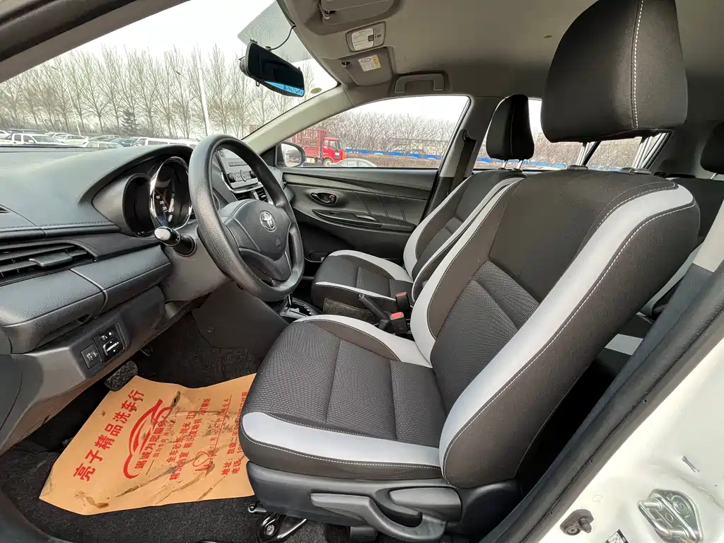 TOYOTA YARIS L ZHIXUAN