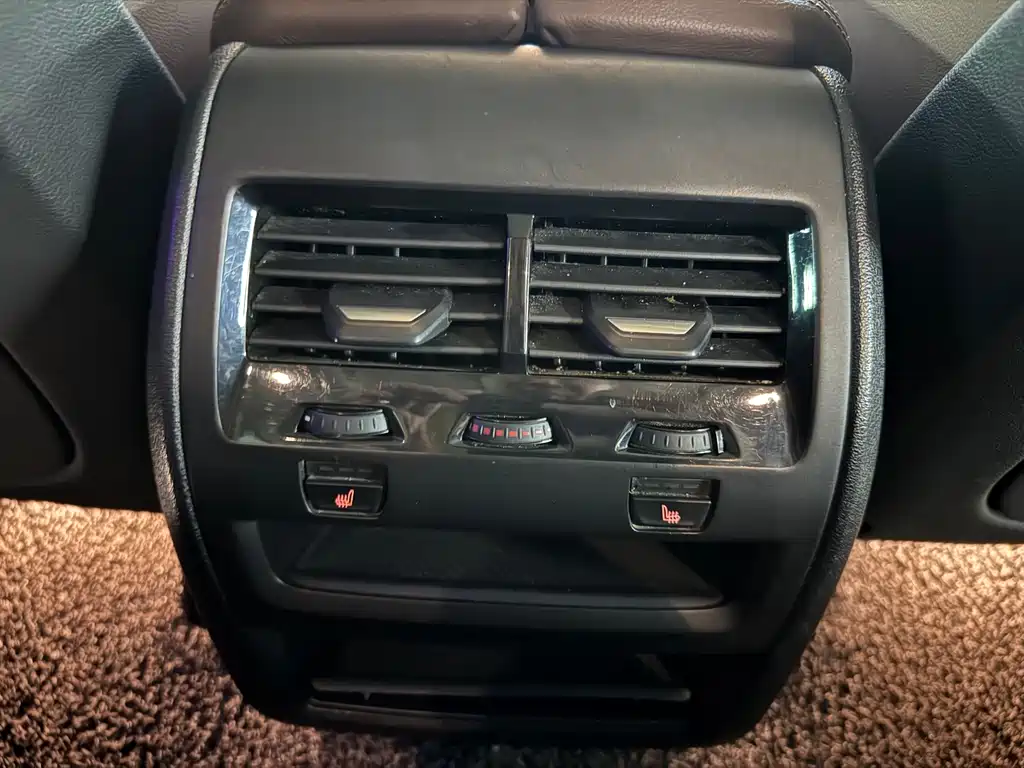 BMW X5 (Import) — миниатюра 22