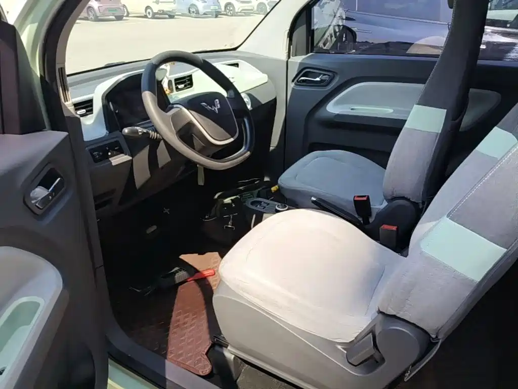 Wuling MINIEV — миниатюра 15