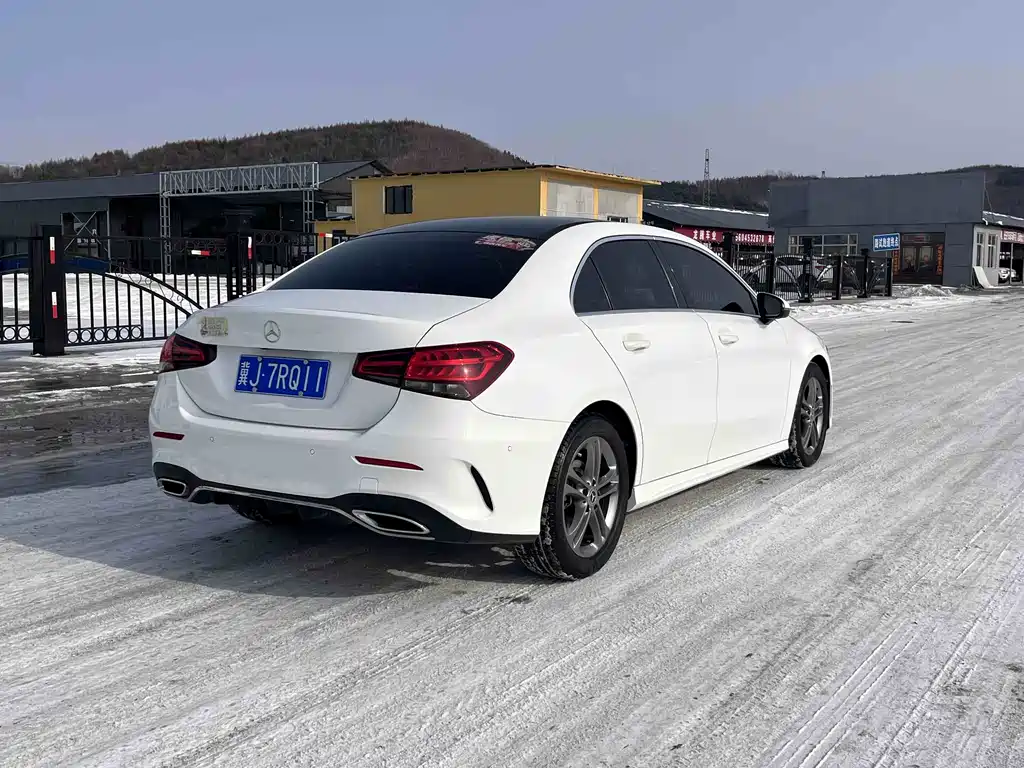 MERCEDES-BENZ A CLASS