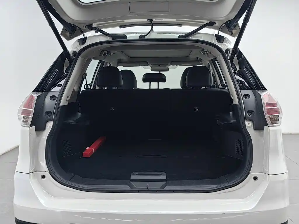 Nissan X-Trail — миниатюра 16