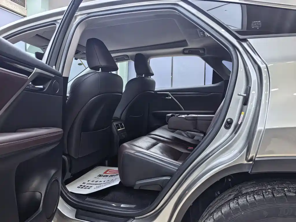 Lexus RX — миниатюра 12