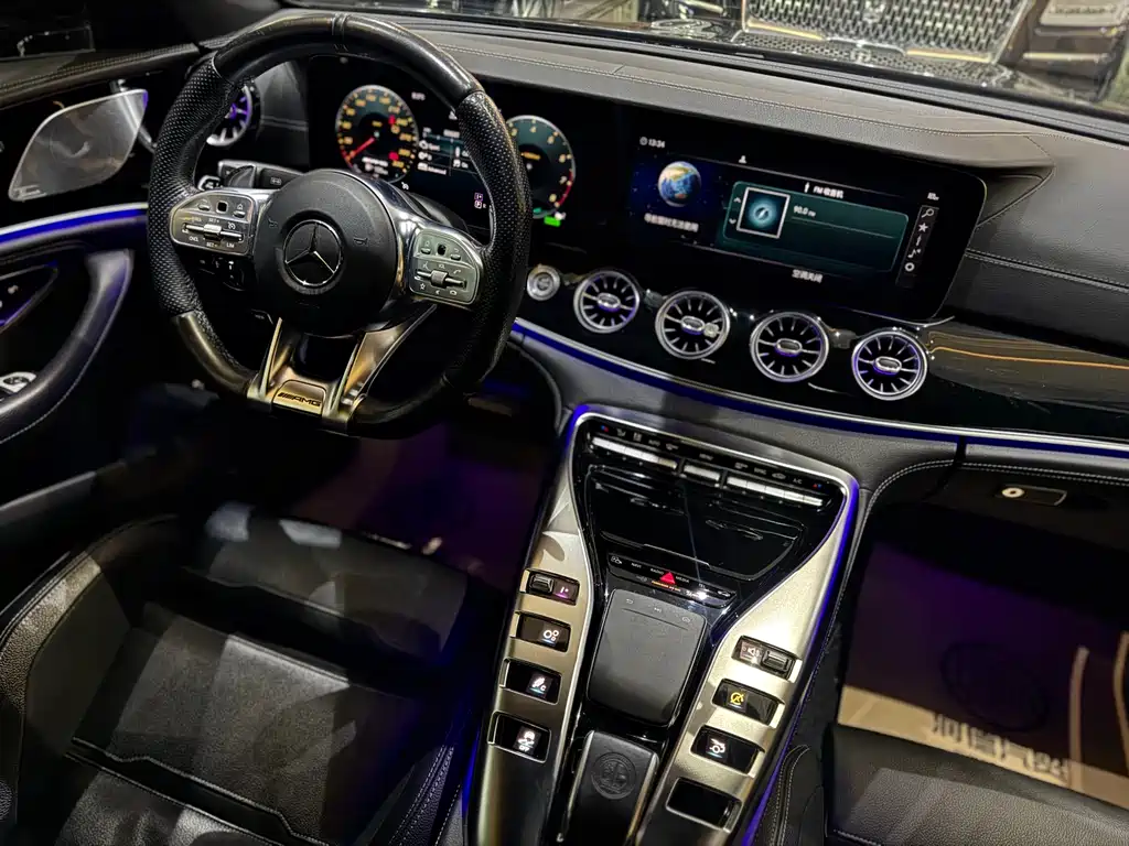 MERCEDES-BENZ AMG GT