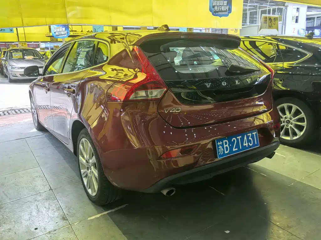 Volvo V40 — миниатюра 4