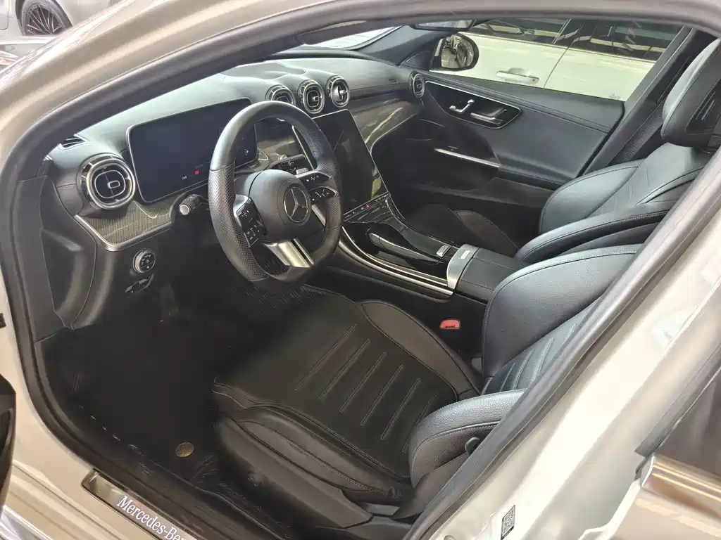 Mercedes-Benz C-Class — миниатюра 7