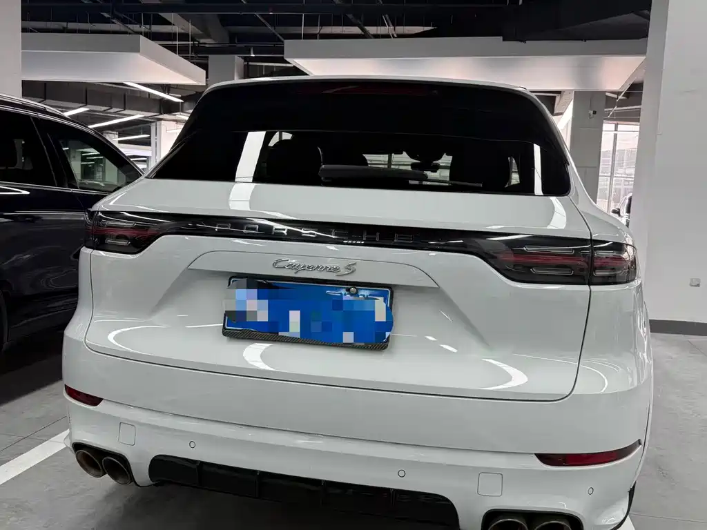 Porsche Cayenne — миниатюра 15