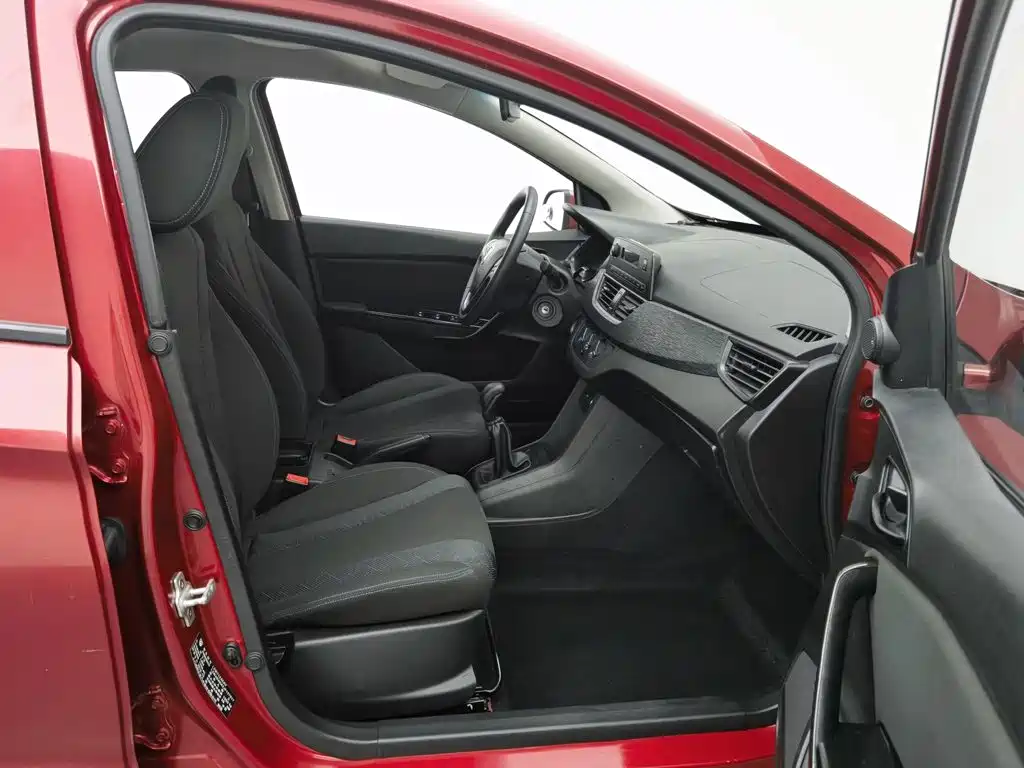 Baojun 310 — миниатюра 23