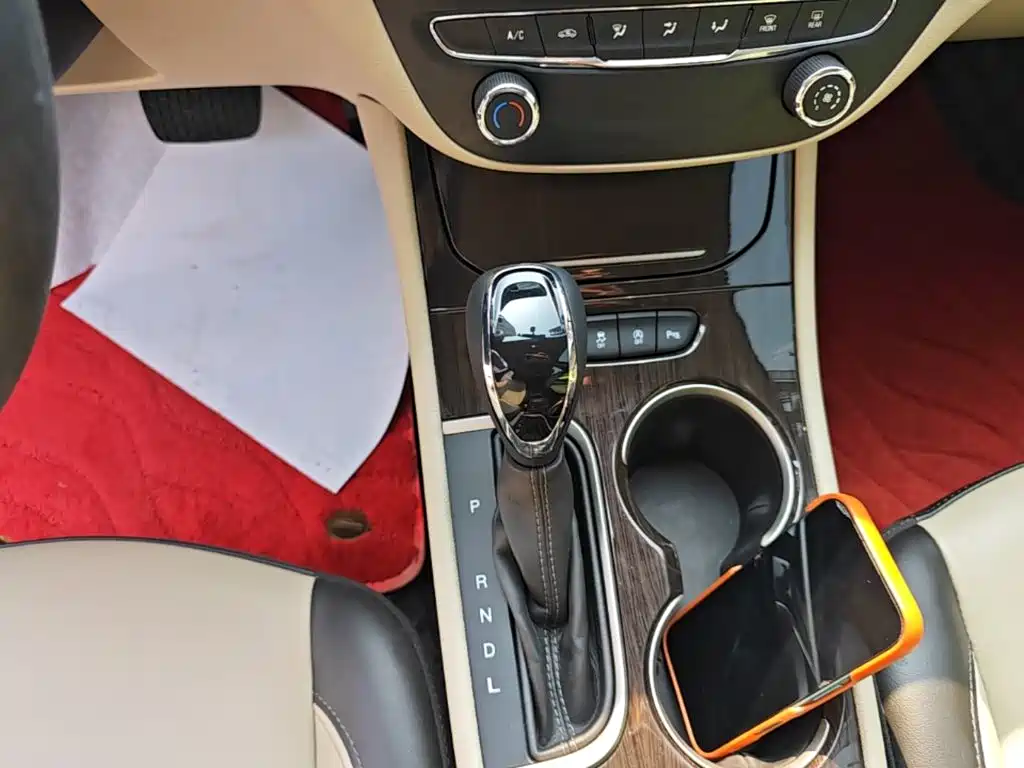 Buick Verano — миниатюра 14