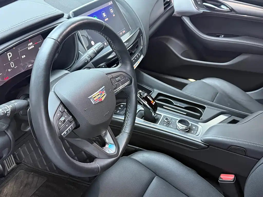 Cadillac CT5 — миниатюра 7