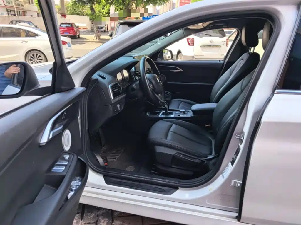 BMW 1 Series — миниатюра 16