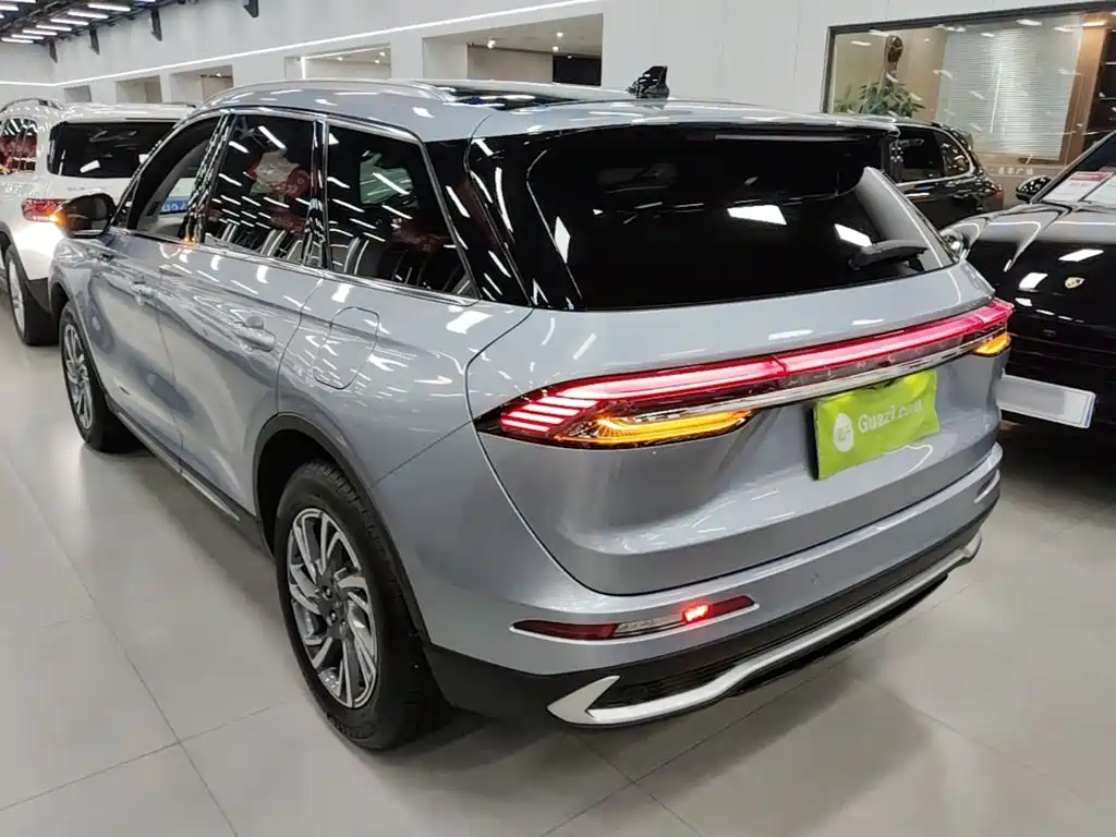 Lincoln Corsair — миниатюра 5