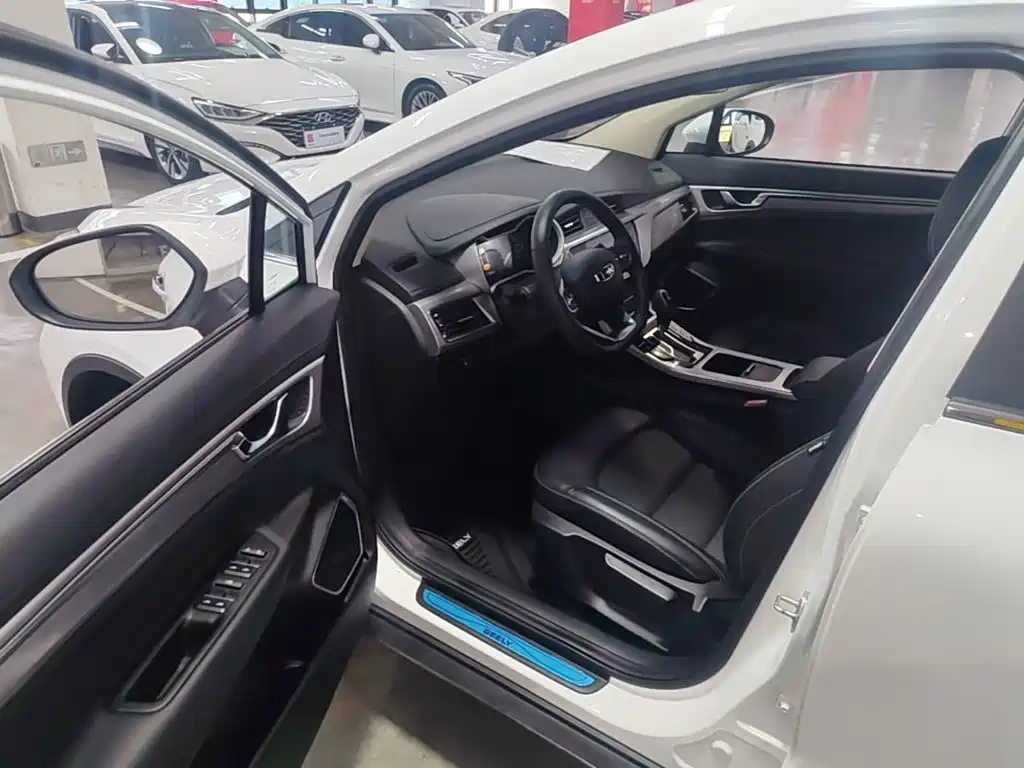 Geely Emgrand GS — миниатюра 16