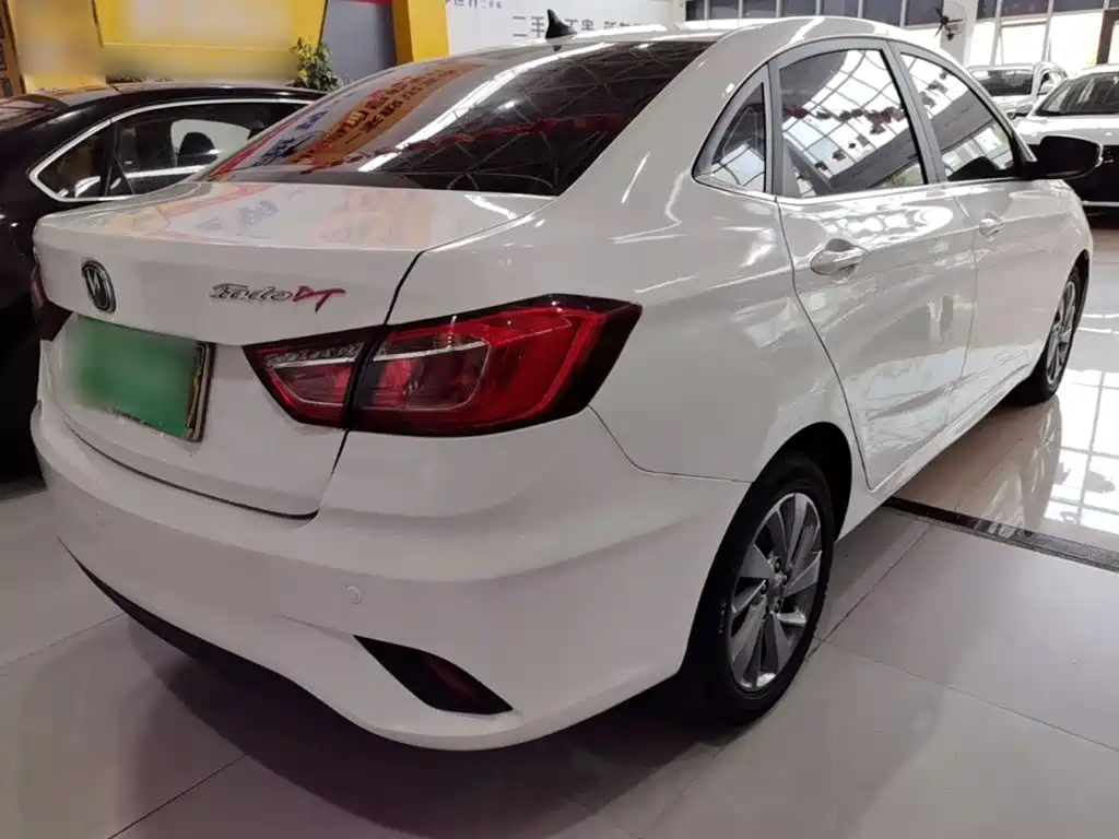 Changan Eado DT — миниатюра 7