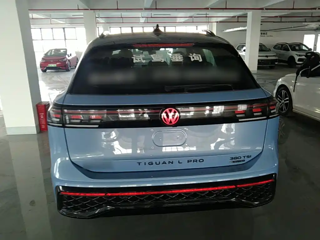 Volkswagen Tiguan L — миниатюра 6